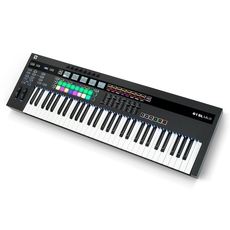 Novation 61 SL MKIII  USB Midi Controller 5 Octave